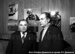 Герои Советского Союза Георгий Васильевич Павлов (слева) и Владимир Васильевич Пирогов в 1981 г.